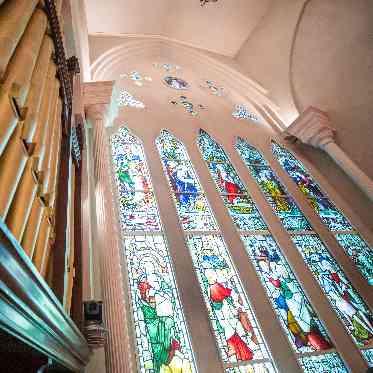 OSAKA St.BATH CHURCH(大阪セントバース教会) ステンドグラス