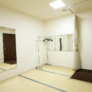 OSAKA St.BATH CHURCH（大阪セントバース教会） 4F ゲストルーム 支度室