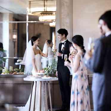 THE LANDMARK SQUARE OSAKA (ザ ランドマークスクエア オオサカ) ゲストと歓談や写真撮影の時間を愉しんで