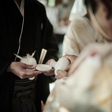 THE LANDMARK SQUARE OSAKA (ザ ランドマークスクエア オオサカ) 本格的な神前式を執り行うこともできる