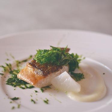 THE LANDMARK SQUARE OSAKA (ザ ランドマークスクエア オオサカ) *