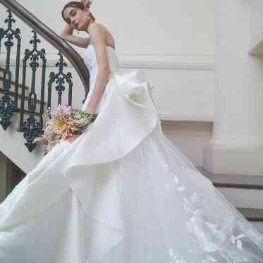 THE LANDMARK SQUARE OSAKA (ザ ランドマークスクエア オオサカ) ウエディングドレス