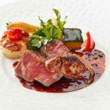 グラン ブリエ 東京(GRAND BRILLER TOKYO) シェフの技が光る逸品を 王道のクラシックスタイルで