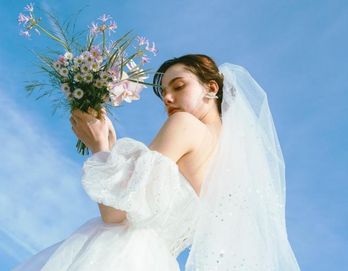 ハウテラスウエディングアットハレクラニ ドレス・衣装の写真2