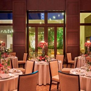 センティール・ラ・セゾン 岐阜 ナイトは差し色により艶やかな雰囲気に