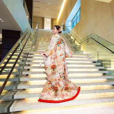 コンラッド東京 光の大階段　和装