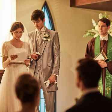 南青山サンタキアラ教会/エスクリウェディング 本物の祈りと誓い