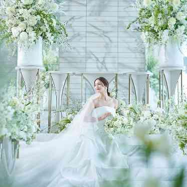 ノートルダム大阪ONE/FIVESTAR WEDDING フォトスポットとしても美しい教会