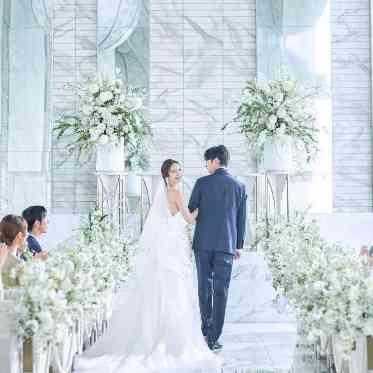 ノートルダム大阪ONE/FIVESTAR WEDDING ゲストの記憶にも残る感動チャペル