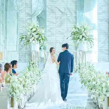 ノートルダム大阪ONE/FIVESTAR WEDDING ゲストの記憶にも残る感動チャペル