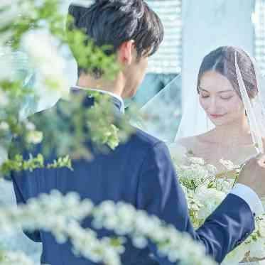 ノートルダム大阪ONE/FIVESTAR WEDDING 心地よい緊張感に包まれるセレモニー