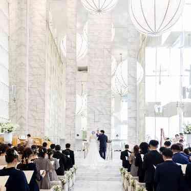 開放的なチャペルで、ゲスト様とともに特別な1日を。