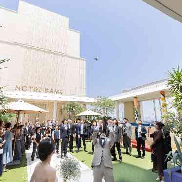 高層階だからこその景色!空と緑で非日常を。