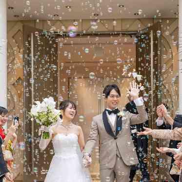 ノートルダム大阪ONE/FIVESTAR WEDDING シャボン玉の演出は幻想的