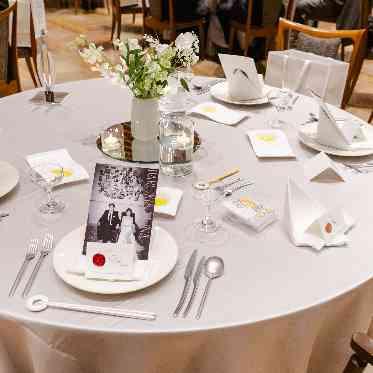 ノートルダム大阪ONE/FIVESTAR WEDDING テーブルクロス・ナフキンカラーもお選びいただけます!