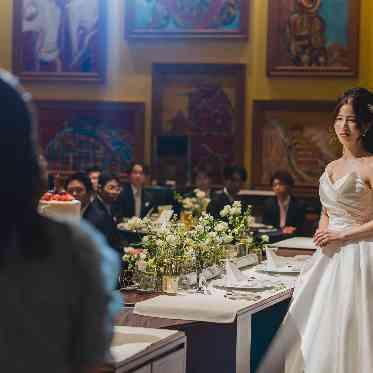 ノートルダム大阪ONE/FIVESTAR WEDDING どの角度から撮影してもアートな雰囲気に。