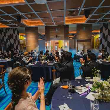 ノートルダム大阪ONE/FIVESTAR WEDDING テーブルクロスの色でぜひ印象を変えてみて☆