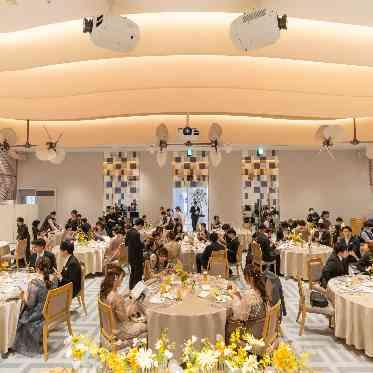 ノートルダム大阪ONE/FIVESTAR WEDDING 柔らかいカラーとデザインが人気の会場