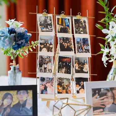 ノートルダム大阪ONE/FIVESTAR WEDDING ワンフロア貸切だから、会場前のホワイエも自由に飾れる