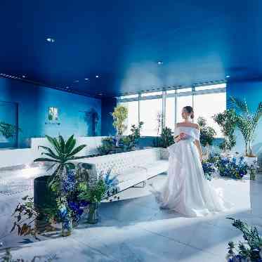 ノートルダム大阪ONE/FIVESTAR WEDDING 青空をイメージさせる開放的な空間
