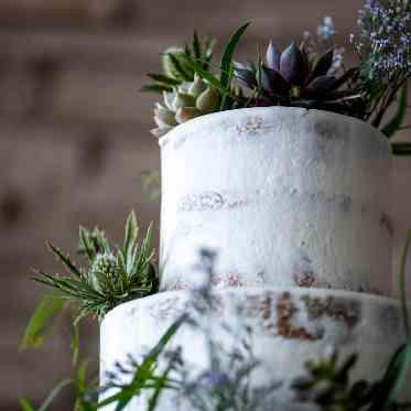 ナチュラルなケーキも人気