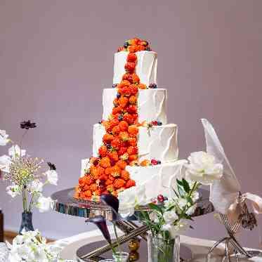 一番人気ウェディングケーキ☆写真映えもバッチリ！