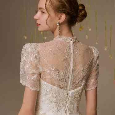 バックスタイルも美しく