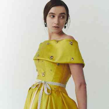 ビビットカラーが目を引く