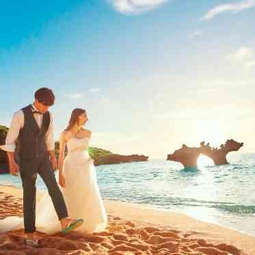 ティーヌ浜のハートロック撮影(オプション)も人気です