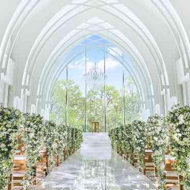 ララシャンスOKAZAKI迎賓館 緑溢れるチャペル