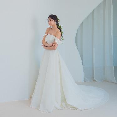 ララシャンスOKAZAKI迎賓館 ウェディングドレス