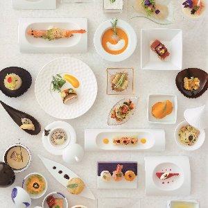 こだわりの食材で作るメニューは季節ごとに変わります。“旬”を大切にするコースを。