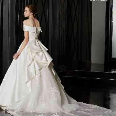 セント・ラファエロチャペル御堂筋~アンジェルミエール~ 豊富なブランドラインナップ