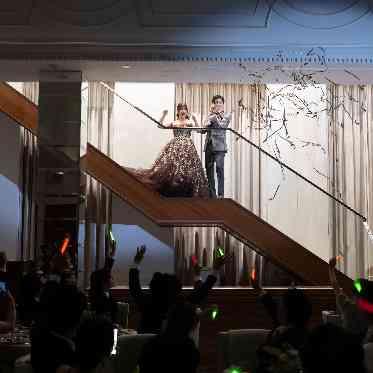 憧れの階段入場にてビッグクラッカーもご案内可能です