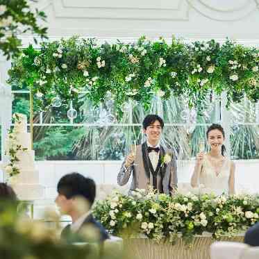 ステラ・デル・アンジェロ メインテーブル装飾のイメージ、フローリストと創り上げる装飾は世界にひとつだけ