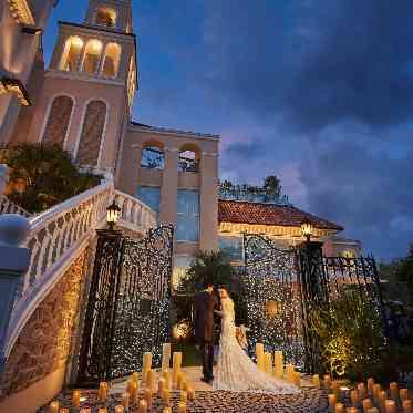ステラ・デル・アンジェロ 門 夜景