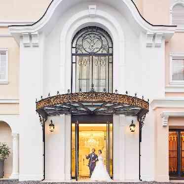 ステラ・デル・アンジェロ 非日常的な空間でお迎え