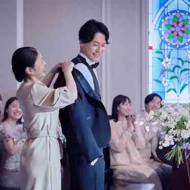 アニヴェルセル 大阪 ジャケットセレモニーで身支度を整えてもらえる