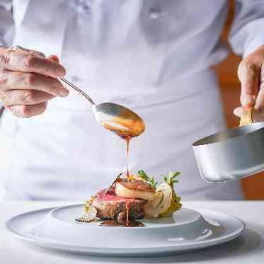 アニヴェルセル 大阪 お肉料理