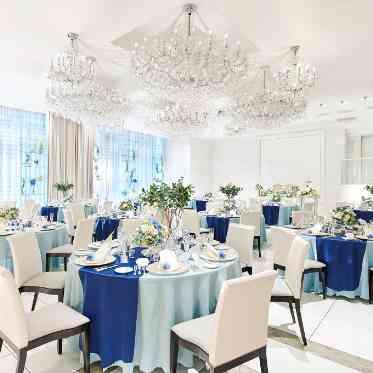 ナチュラルゴージャスの雰囲気で大人っぽいコーディネートに