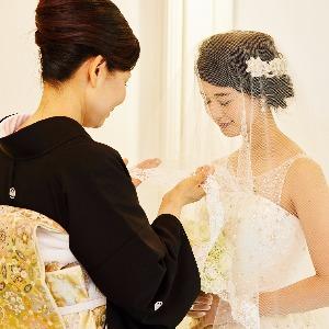 お母様からのベールダウン。たくさんの想いを込めて…