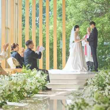 奈良町 あしびの郷 緑と自然光に包まれた人気のチャペル