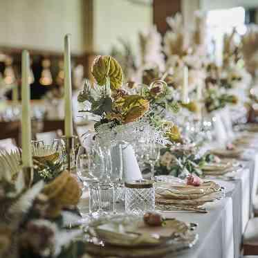 ストリングスホテルNAGOYA キャンドルやアーティシャルフラワーを使用したコーディネート