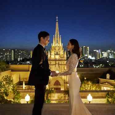 ストリングスホテルNAGOYA 名古屋の夜景をバックに記念の一枚を