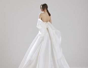 ストリングスホテル名古屋 ドレス・衣装の写真2