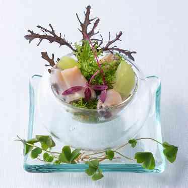 MIRAIE Wedding(ミライエウエディング) 鮑のカクテルなど冷製料理も最適なタイミングで提供される