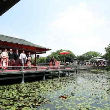 緑の大自然が挙式の舞台