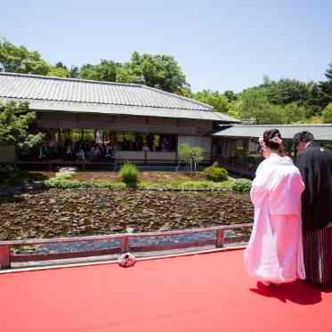 白鳥庭園 THE SHUGEN 晴れ晴れしい水上の結婚式