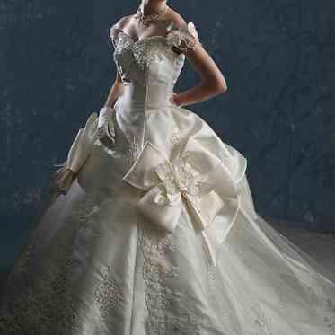 白鳥庭園 THE SHUGEN ウェディングドレス