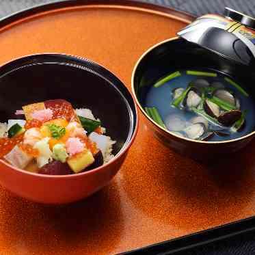 ホテルニューオータニ 至極の4皿メニュー「三の膳」海鮮ばらちらし寿司蜆すまし汁